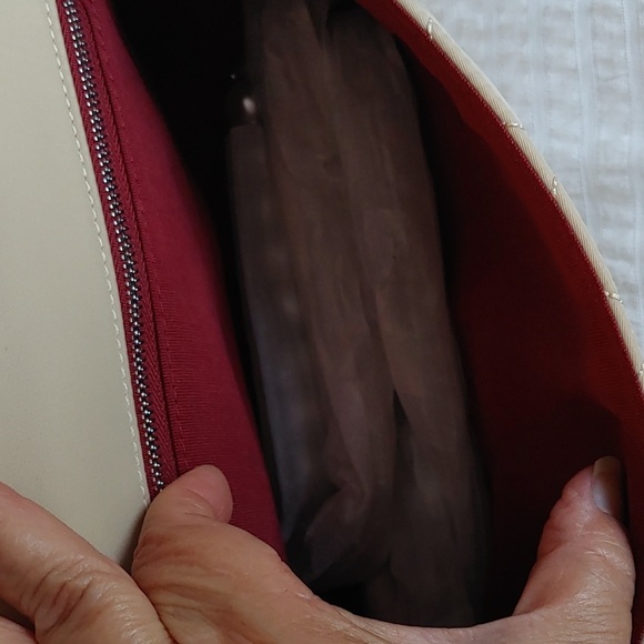 🍁NWOT Quilted Taupe & Sherpa handbag - Picture 7 of 12